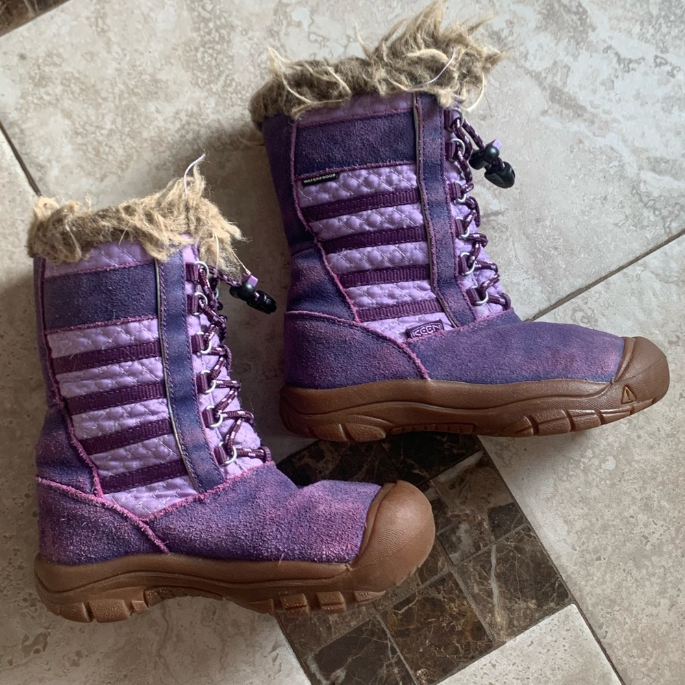 Keen | Girls Wapato Purple Waterproof Suede Boots | Size 12